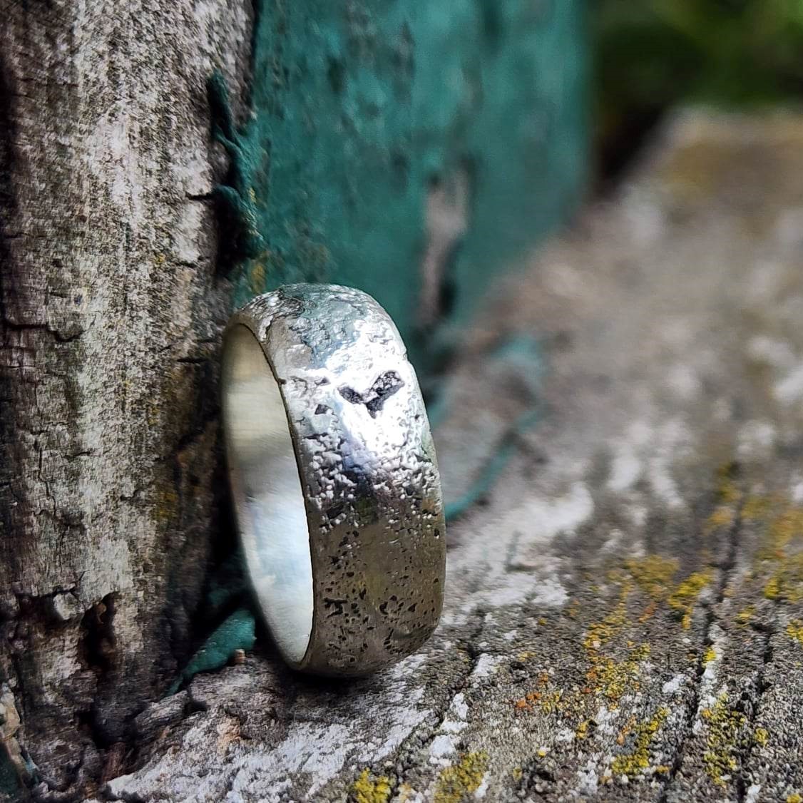 Sandcast Silver Ring 7mm 1sq